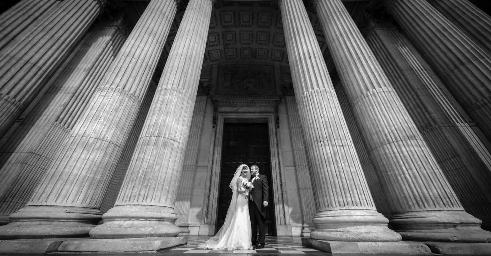 Relaxed wedding at St Paul's Cathedral