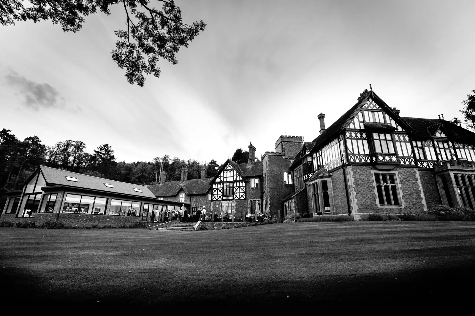 Kelly & Gav wedding at Tyn Dwr Hall — photograph 194